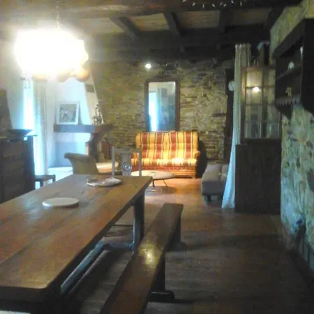 Belle Ferme Basque Du 17Eme Siecle * Louhossoa